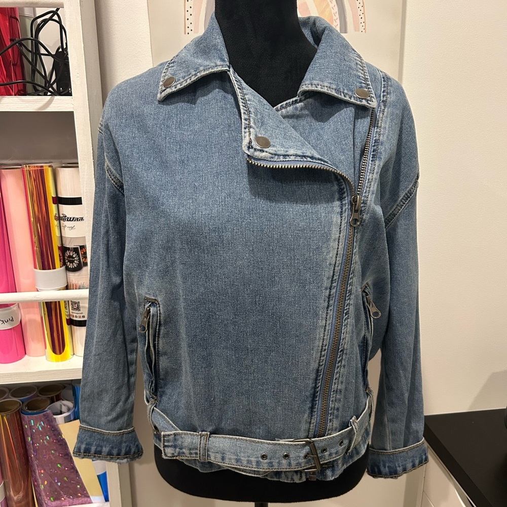 Women’s Jean Jacket